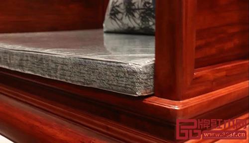 中信紅木古典系列新品沙發以簡雅的古典明式風格營造現代空間意趣