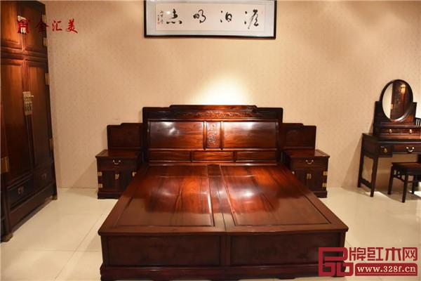 中唐紅木城