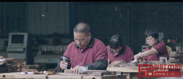 輔料成本上漲、人工成本上漲等都在壓縮紅木家具生產企業的生存空間