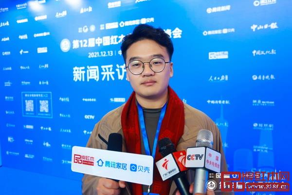 雅典紅木總經理包相成接受中央電視臺、騰訊等媒體采訪 雅典紅木總經理包相成接受中央電視臺、騰訊等媒體采訪