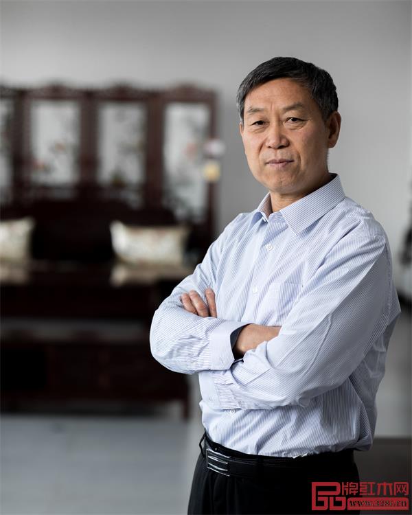 巧奪天工紅木董事長——張愛冬 巧奪天工紅木董事長——張愛冬
