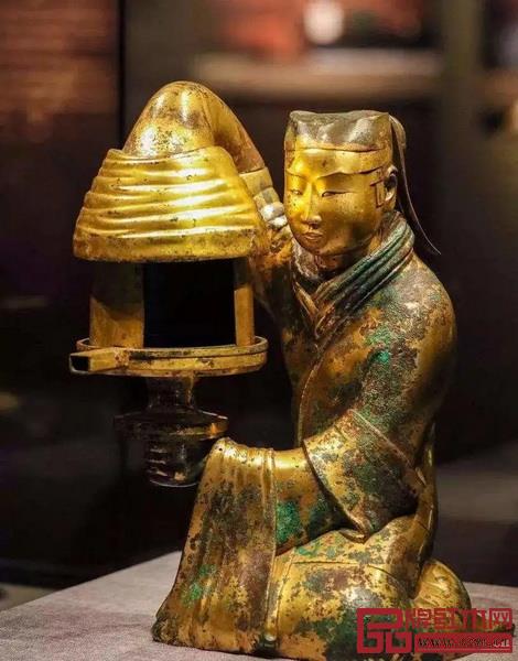 一件寶器，一位佳人，從此執手，互為你我，照耀古今