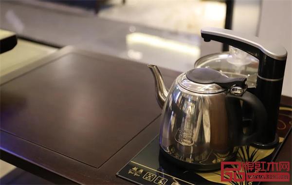 中信紅木:君道茶臺,裊裊茶香中的閑適愜意 中信紅木:君道茶臺,裊裊茶香中的閑適愜意