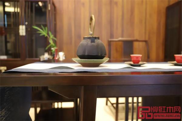 中信紅木:君道茶臺,裊裊茶香中的閑適愜意 中信紅木:君道茶臺,裊裊茶香中的閑適愜意