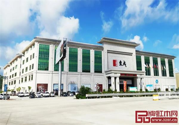 中國家具協(xié)會理事長徐祥楠發(fā)表講話 中國家具協(xié)會理事長徐祥楠發(fā)表講話
