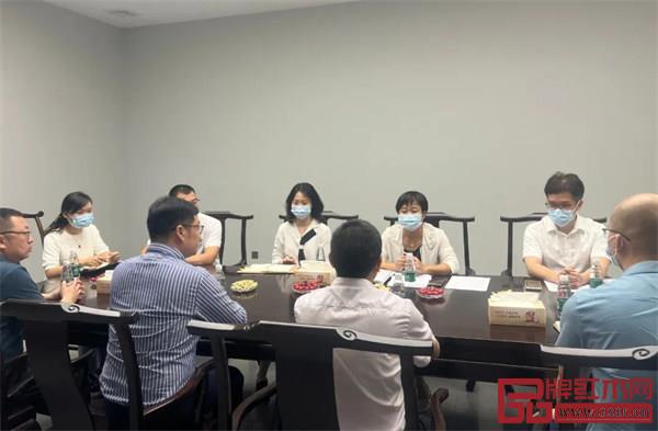中山市企業(yè)知識產(chǎn)權保護流動工作室落戶東成紅木文化體驗館