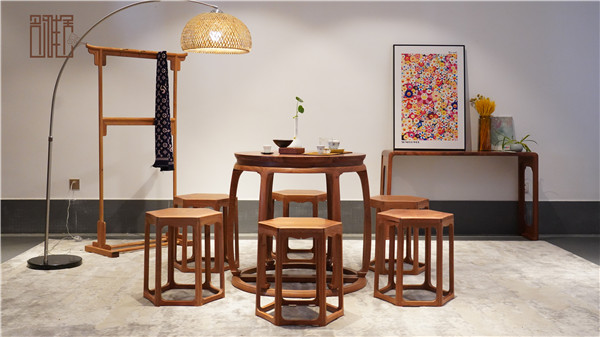 怎么樣的緬甸花梨家具才算緬甸花梨精品？名雅居紅木的緬甸花梨家具怎么樣？