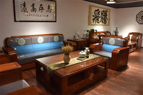中唐紅木城 | 想要搭配出合適的沙發布局？試試這幾招！