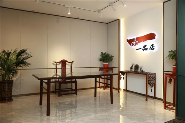 一品居 | 千桌萬(wàn)凳，一案難求