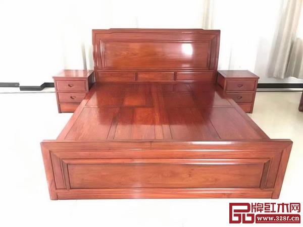 詩清閣紅木特惠精品——小葉紅檀1.8米大床三件套