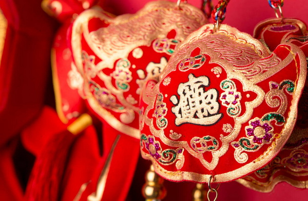 與眾不同，以中國美色賀新年！