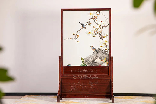 巧奪天工紅木： 花鳥藏屏風，半遮半掩風雅留