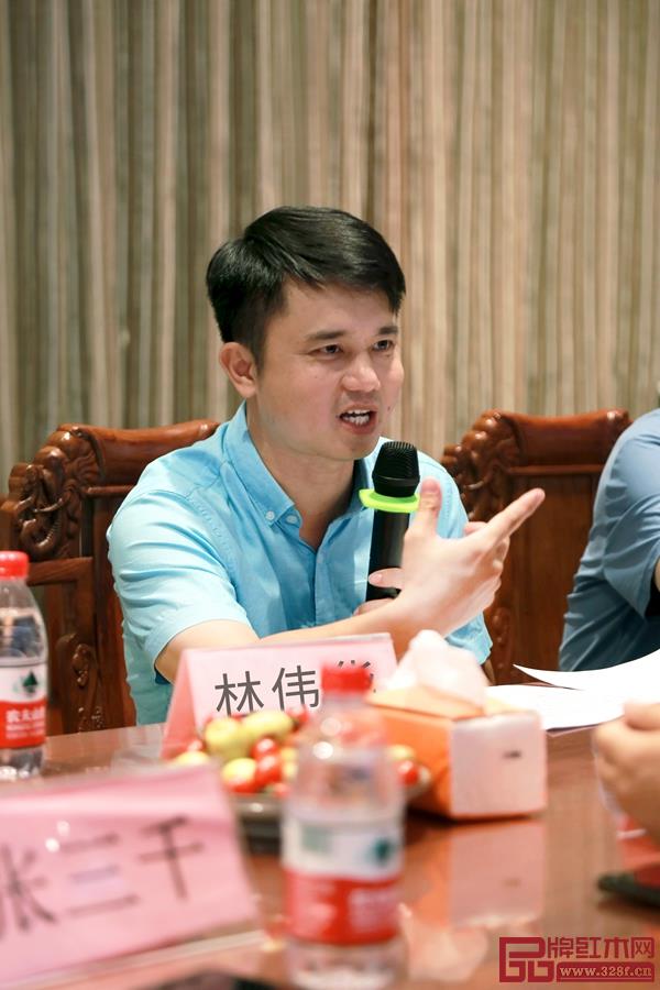 學(xué)會(huì)會(huì)長(zhǎng)、品牌紅木CEO林偉華講話 學(xué)會(huì)會(huì)長(zhǎng)、品牌紅木CEO林偉華講話