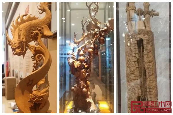 國方家居左《躍》、中《福壽》、 右《不忘挖井人》現場展示圖