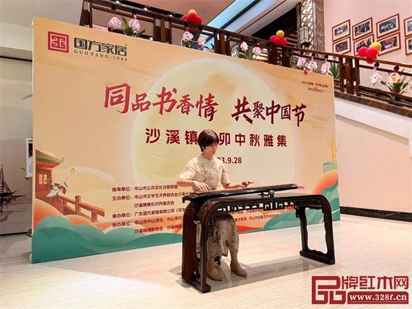 藝術家們在現場為現場觀眾施展才情 藝術家們在現場為現場觀眾施展才情
