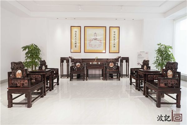 波記紫檀館《小葉紫檀靈芝中堂》,兼具“禮”與“文人氣質” 波記紫檀館《小葉紫檀靈芝中堂》,兼具“禮”與“文人氣質”