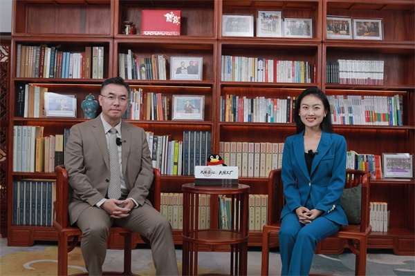央視主持人專訪國壽紅木董事長陳淦凡（內附視頻）