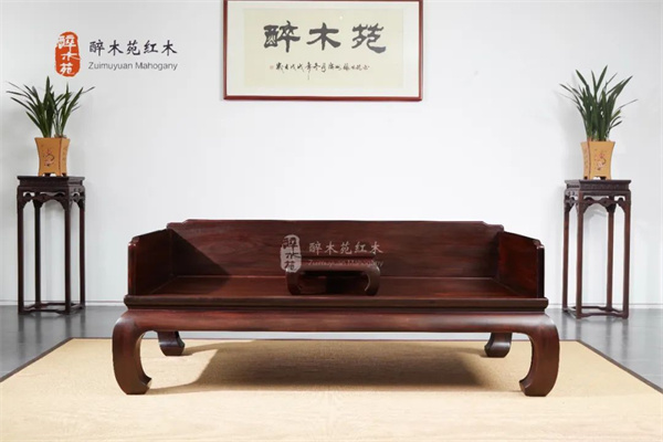 探秘大紅酸枝的超凡魅力：為何它能夠成為家具收藏界的璀璨明星？