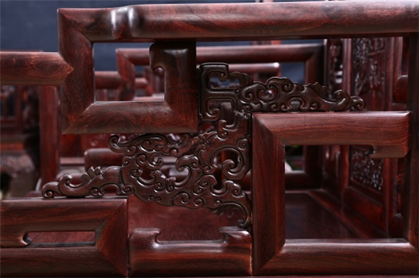 小葉紫檀憑什么深受國人的喜歡|波記家具