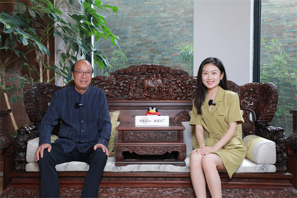 卓木王董事長杜承三接受央視主持人專訪 卓木王董事長杜承三接受央視主持人專訪