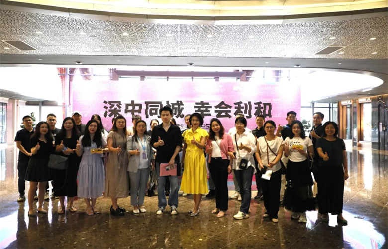 深港澳家居新媒體及設計師打卡利和燈博中心 看看達人怎么講？