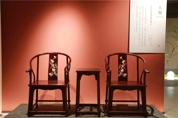 《天物 —— 紫檀嵌百寶花鳥椅》亮相“友聯藝術”—— 收藏品全國巡展?深圳站 《天物 —— 紫檀嵌百寶花鳥椅》亮相“友聯藝術”—— 收藏品全國巡展?深圳站