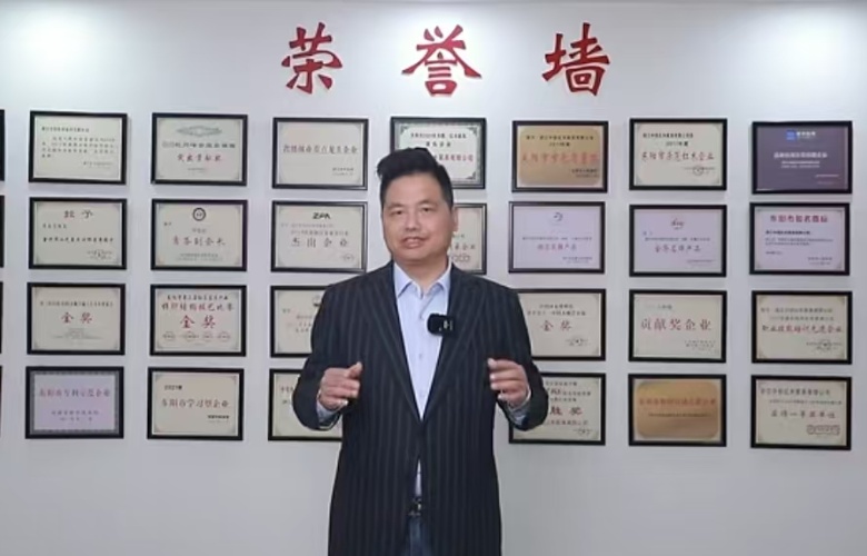 見證15年紅木品牌發展系列（十二）：李忠信紅木董事長李忠信